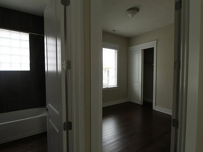 3124 S 21st St — Photo 8