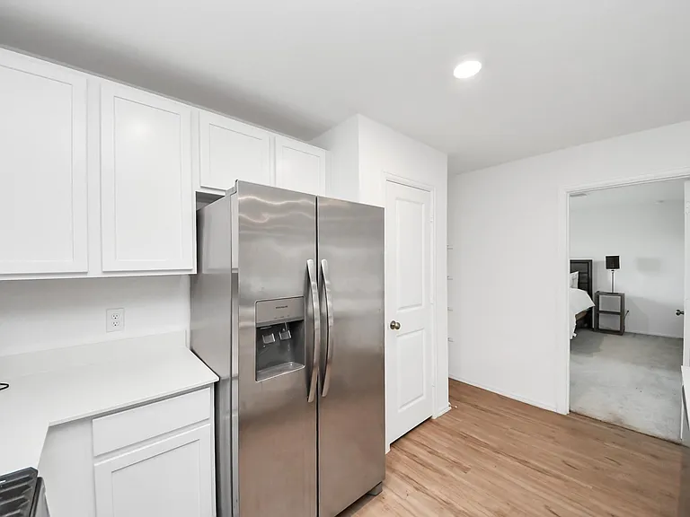 9206 Burnet Fields Dr — Photo 16