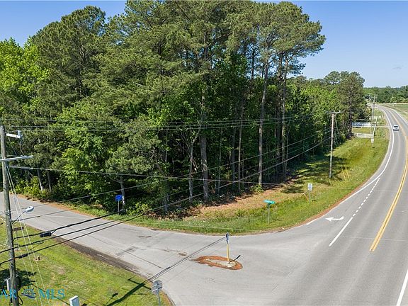3rd image of 601AC Providence Rd