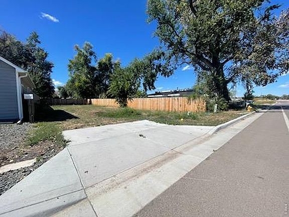 3rd image of 741 Lindenmeier Rd