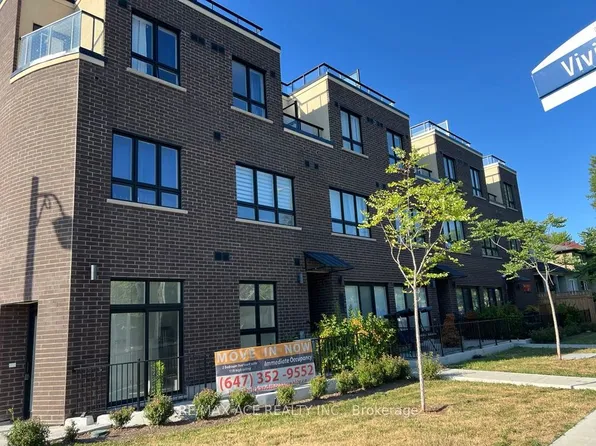 3686 Saint Clair Ave E #105, Toronto, ON M1M 0E4