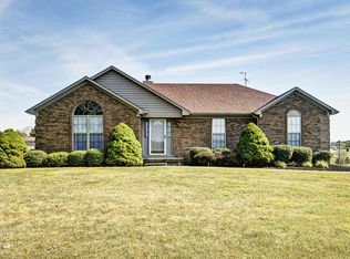157 Valleyview Dr, Fisherville, KY 40023