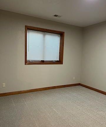 Lower level bedroom-photo with new carpet/paint