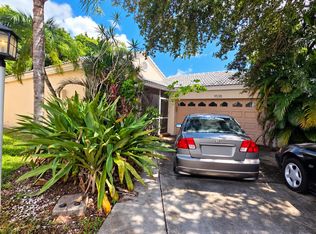9538 NW 8th Cir, Plantation, FL 33324