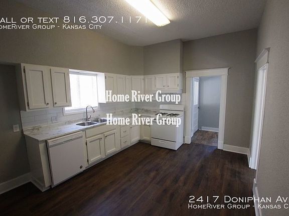 3rd image of 2417 Doniphan Ave