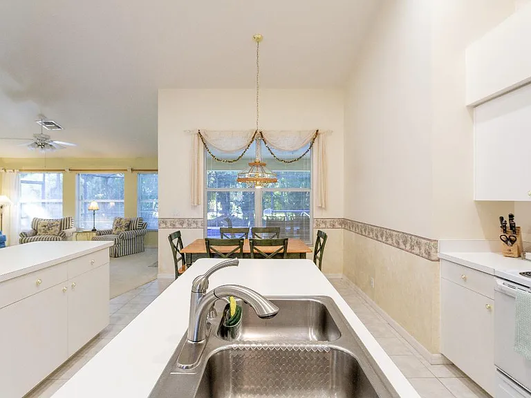 Seashore Cir — Photo 12