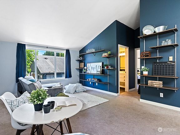 5th image of 13227 35th Avenue NE #5