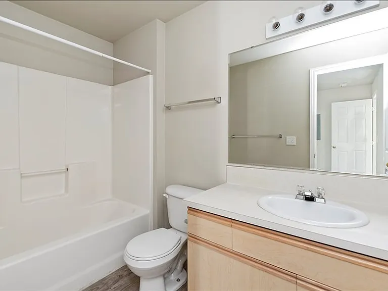 121 N Avenger Ln — Photo 17