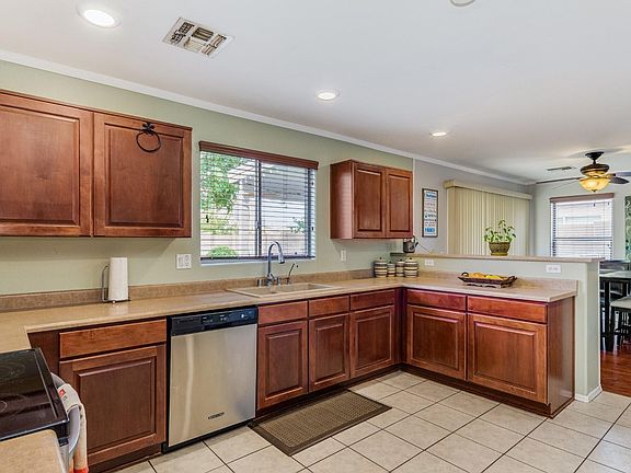 5th image of 12756 W Voltaire Ave