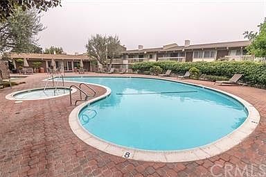 4th image of 6542 Ocean Crest Dr #206