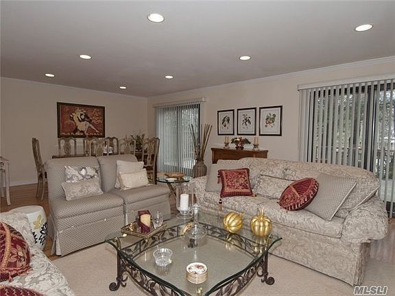 3rd image of 167 High Pond Dr