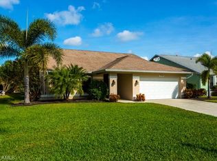 1434 Monarch Cir, Naples, FL 34116