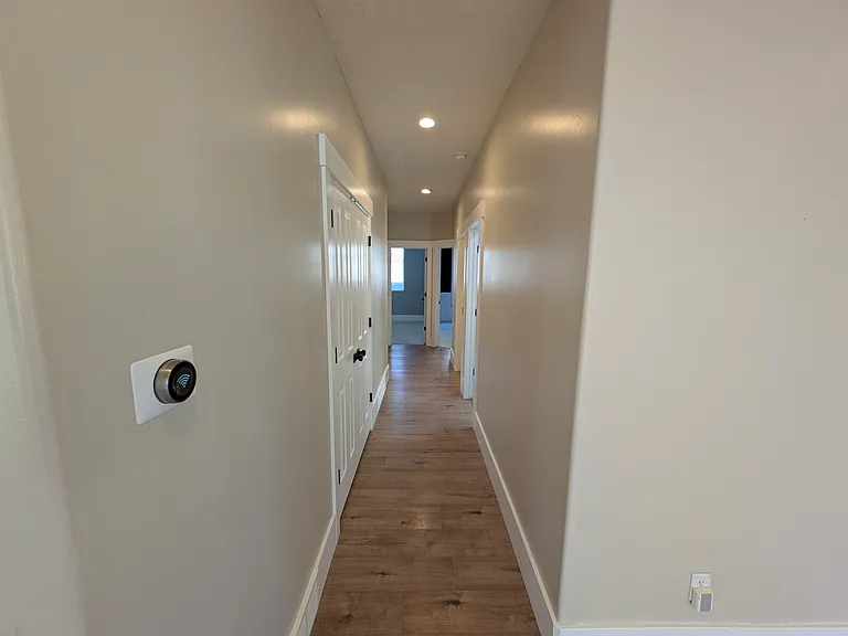 8743 N Franklin Dr — Photo 25
