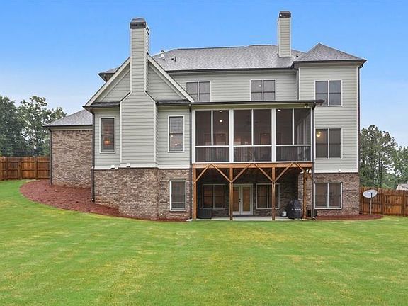 2nd image of 3910 Chapel Heights Dr