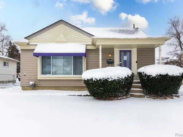 542 S Manitou Ave, Clawson, MI 48017