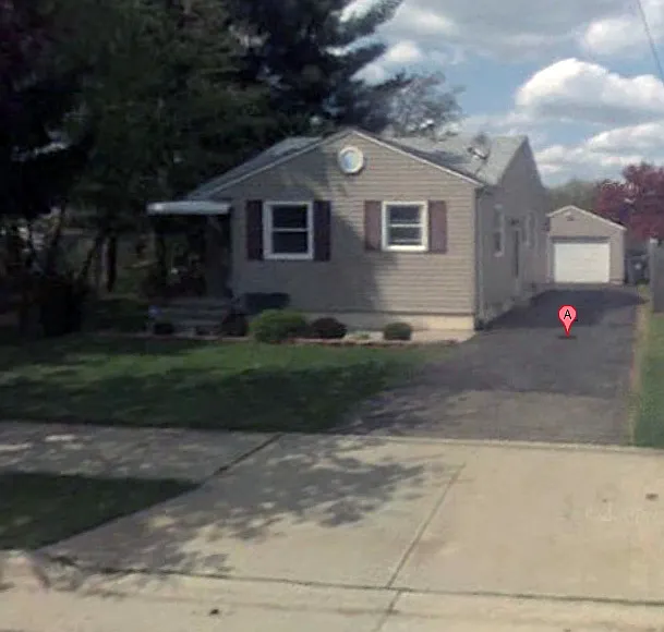 887 Clifford Ave photo 1