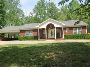 6099 Stowers Rd, Dahlonega, GA 30533