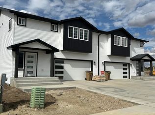 3306 23rd Ave NW, Minot, ND 58703