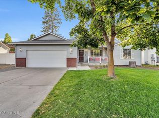 6671 N Windy Pines St, Coeur D Alene, ID 83815