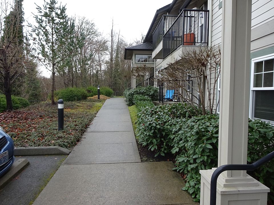 1st image of 719 11th Ave SE APT 10