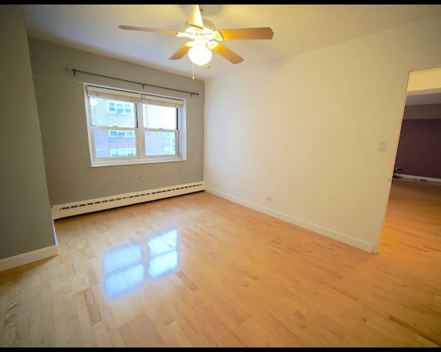 4970 N Marine Dr — Photo 4