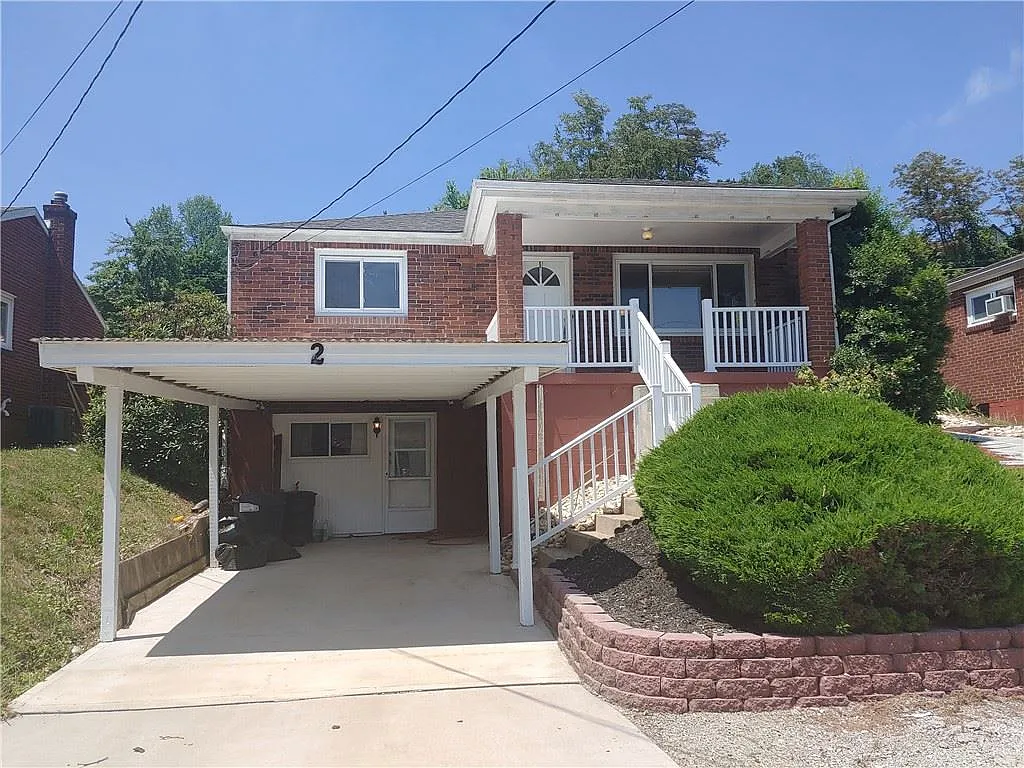 2 Ronald St photo 1
