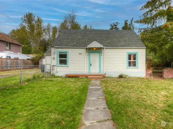 967 101st Street Ct E, Tacoma, WA 98445