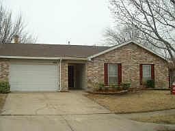 1st image of 803 Sandalwood Ln