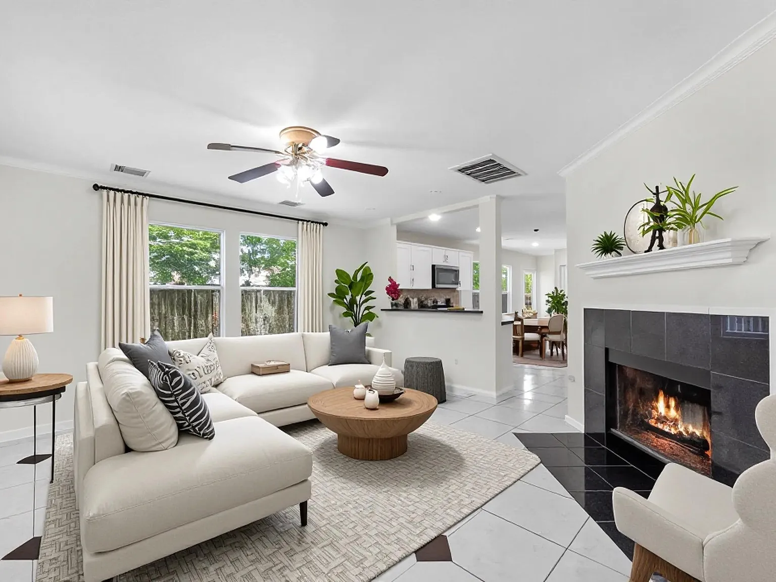 4 bed, 2.5 bath, 1873 sqft, $2,195 — Photo 1