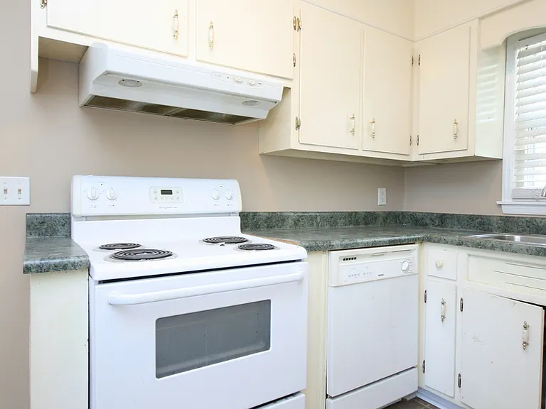 4412 Gazette Dr SW — Photo 7