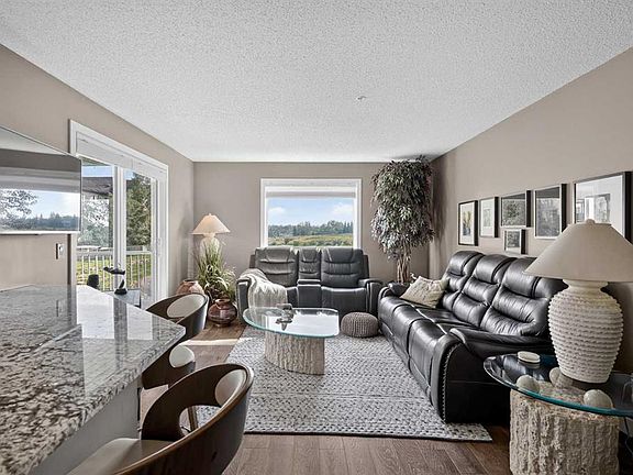 5th image of 604 W 8th St SW #3214