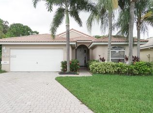 5449 Grande Palm Cir, Delray Beach, FL 33484
