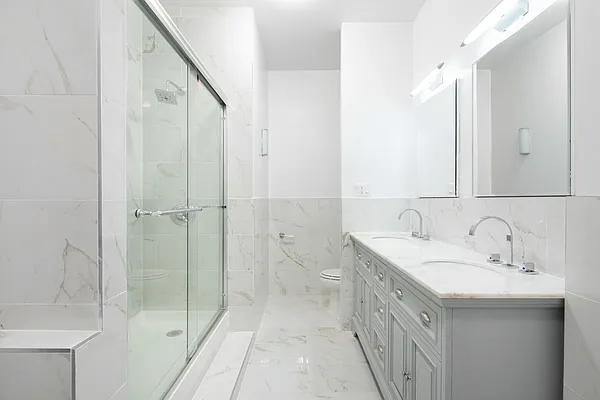 Rented by Compass | media 31