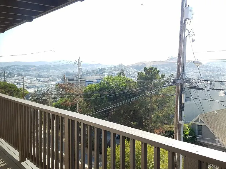 1335 De Haro St — Photo 1