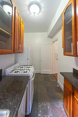 Rented by Platinum Properties | media 15