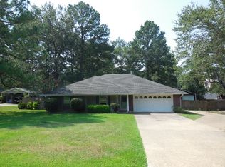 6767 Spring Valley Dr, Shreveport, LA 71107