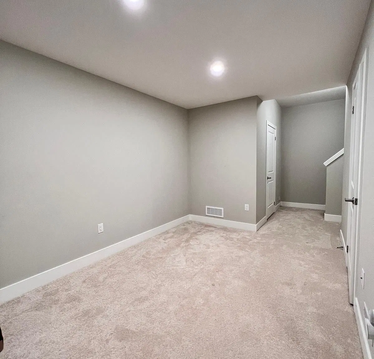 3 bed, $2,600 — Photo 2