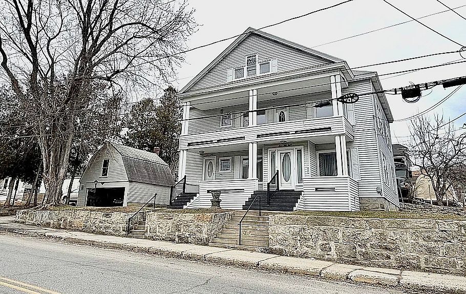 1st image of 358 Willard St