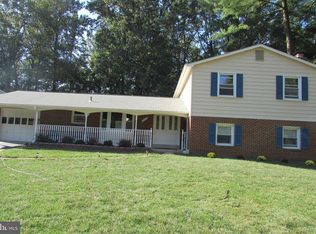 7117 Game Lord Dr, Springfield, VA 22153