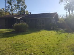 21W403 Ahlstrand Rd, Lombard, IL 60148