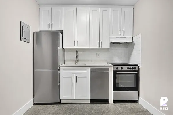 Rented by REZI | media 15