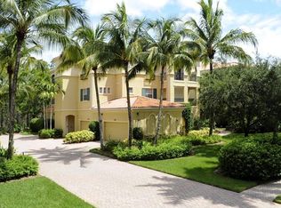 2809 Tiburon Blvd E APT 103, Naples, FL 34109