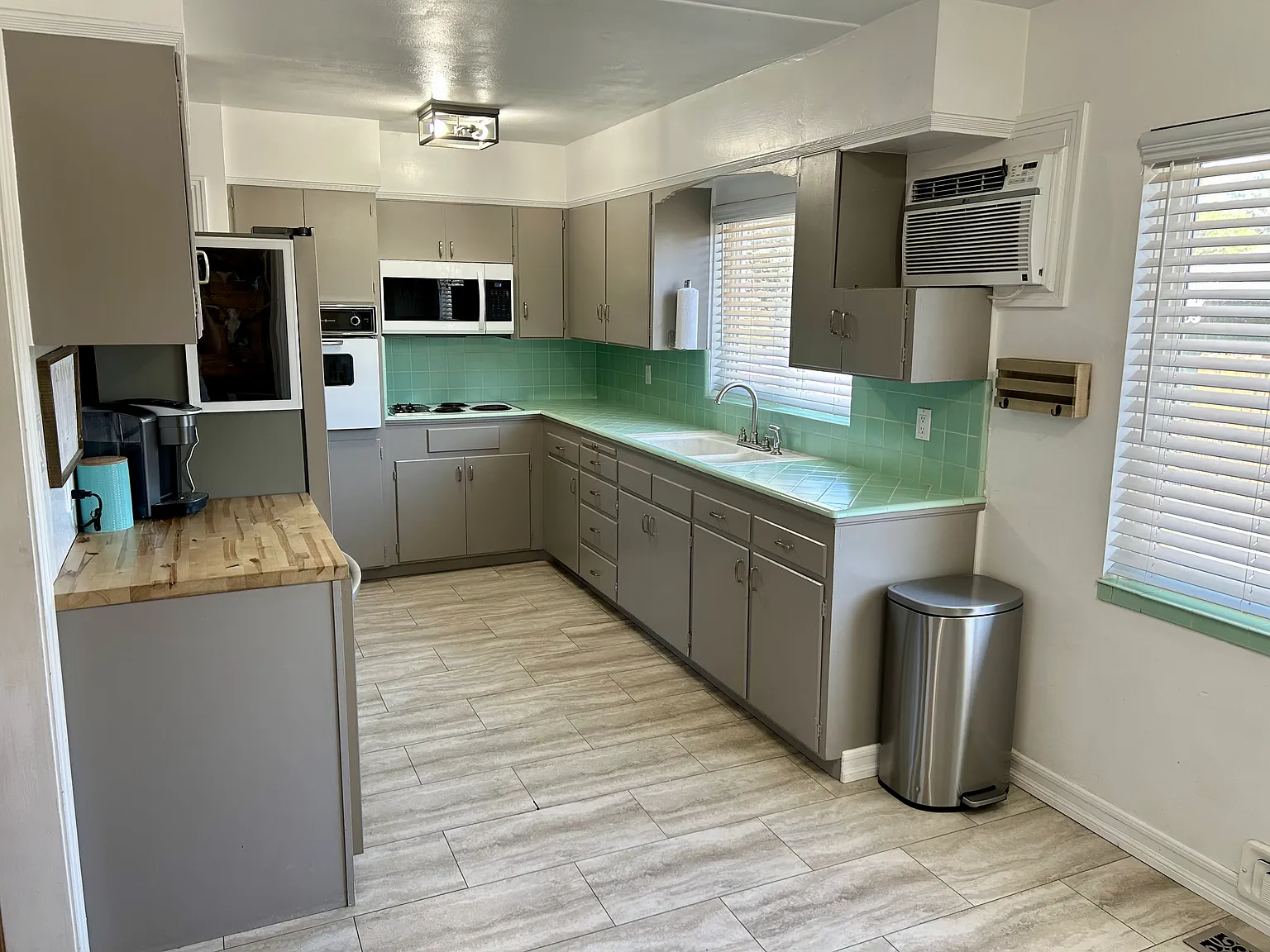 2 bed, 1063 sqft, $2,400 — Photo 4
