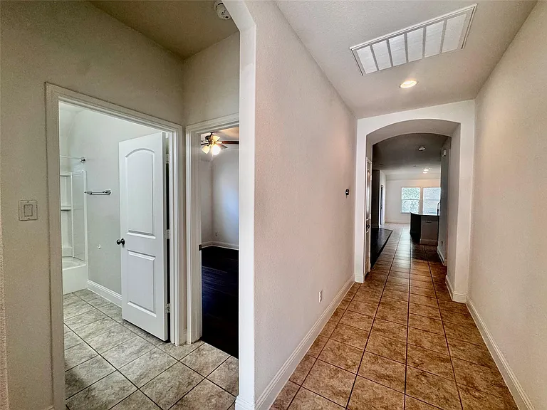3032 Angelina Ct — Photo 2