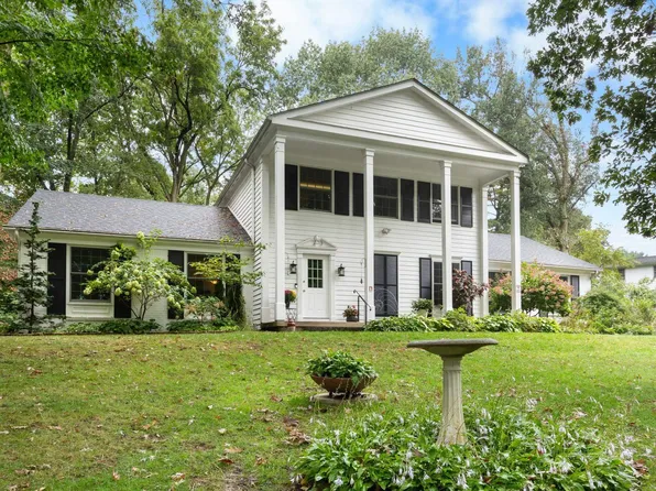 3608 Capilano Dr, West Lafayette, IN 47906