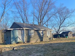 467 Hardins Run Rd, Georgetown, PA 15043