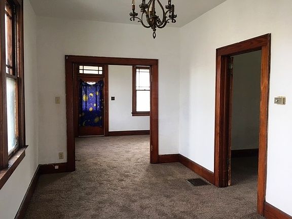 5th image of 1618 N Fulton Ave