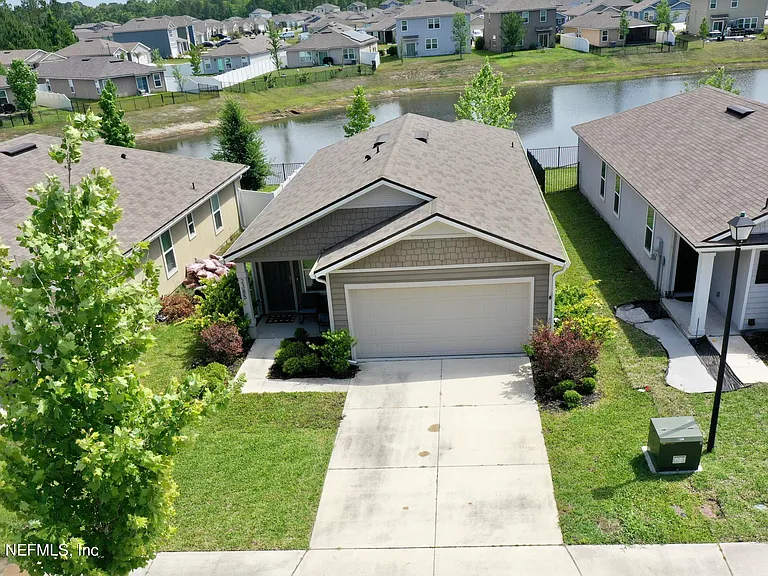 2385 Oak Stream Dr — Photo 1