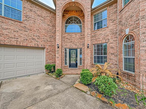 5th image of 22507 Two Lakes Drive