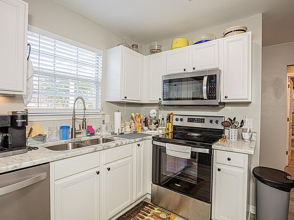 4th image of 2244 Whispering Pines Blvd